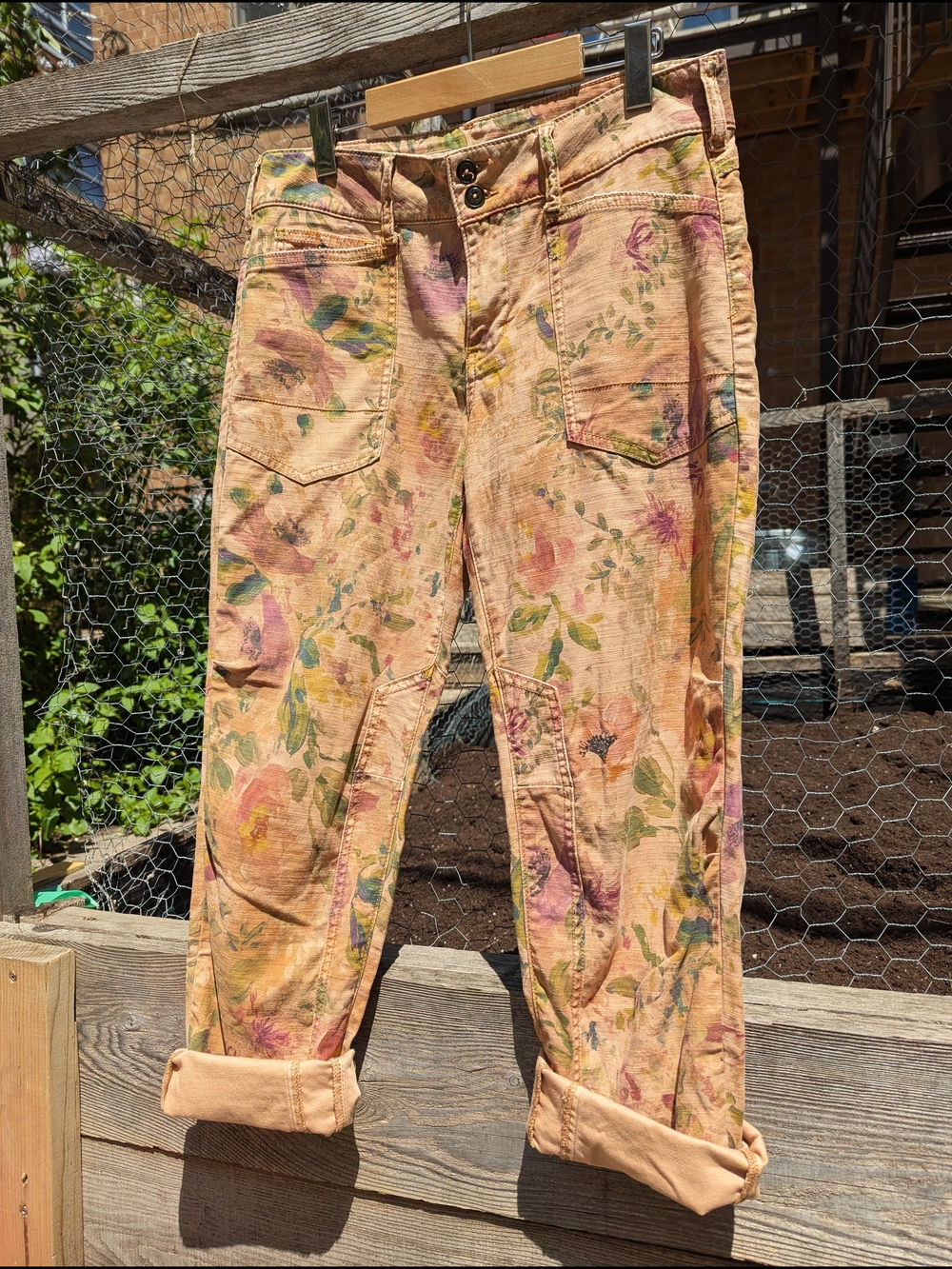 Anthropologie Pilcro The Wanderer Floral Garden Print Utility Jeans Size 29